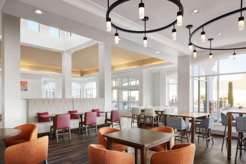 Hilton Garden Inn Las Vegas/Henderson - image 11