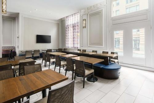 Hampton Inn & Suites Baltimore Inner Harbor, Baltimore (Foto 10)