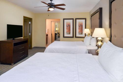 Homewood Suites By Hilton Fresno