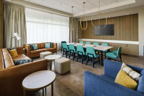 Hilton Garden Inn Sunnyvale - image 7