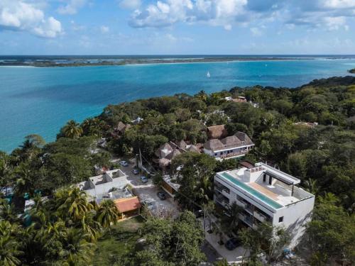 Luxury apartment right next to the lagoon