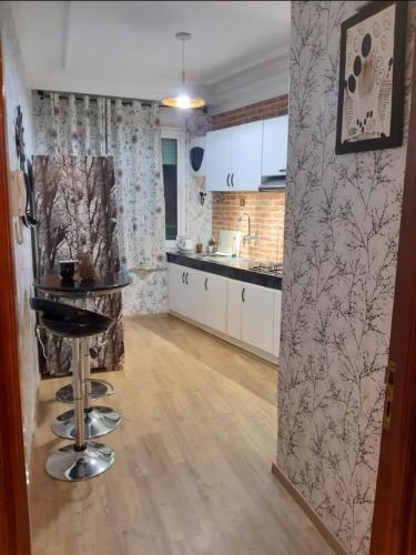 StayHere, Nice Apartment with Garden View in center, 1 min walk From Beach photo 2