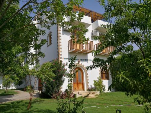 Villa Bauhaus – khách sạn tại Al Bairat