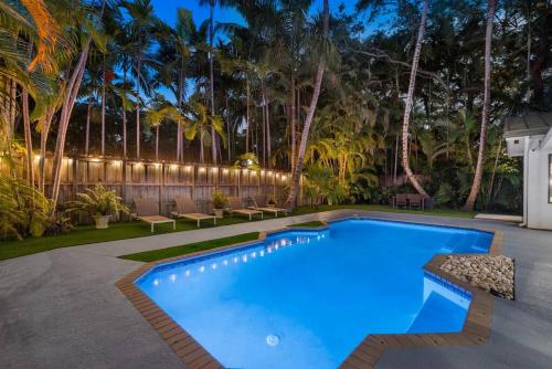 Coconut Grove Villa with heated Pool sleeps 12