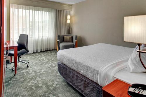 Courtyard by Marriott Anniston Oxford