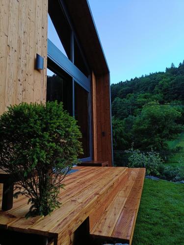 Chata Lila Bee obrázok