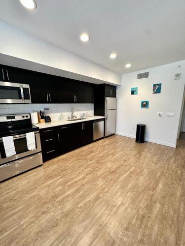 Studios Universal 10 min drive FREE parking and WIFI, Los Angeles