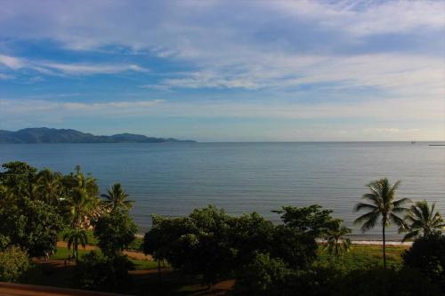 Beautiful beachfront on The Strand at Aquarius