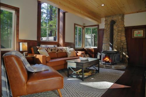 Hobbit House – Idyllwild, CA