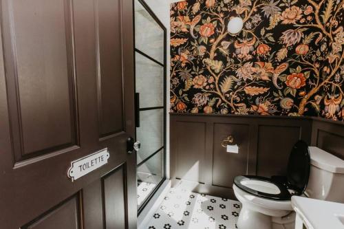 The Residence-beautiful home in the heart of downtown The Residence-beautiful home in the heart of downtown