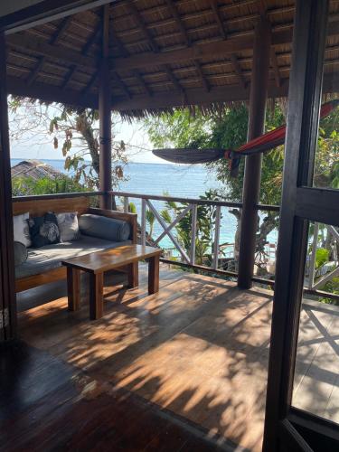 Nini's Beach Bungalows Room Type - Bungalow with Sea View