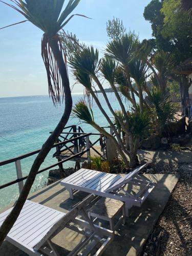 Nini's Beach Bungalows Room Type - Bungalow - Beach Front