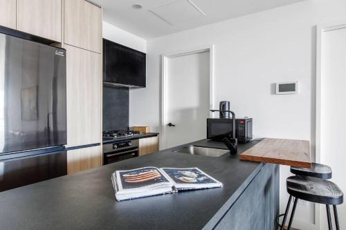One-Bedroom Apartment image 10