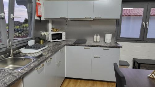 Joe & Vera's Villa in กอร์โว ไอส์แลนด์