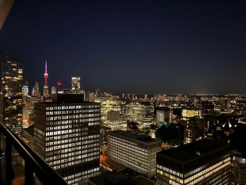 Luxury view in Toronto Downtown 3 Bedroom 2.5 Bathroom 1 Parking