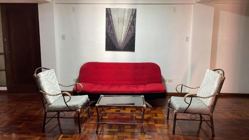 Bendra svetainė / televizorius, Habitaciones Frente Club Tenis in Kočabamba