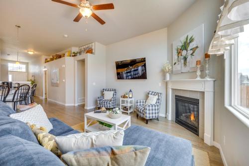 Stunning Peyton Retreat with Game Room, Private Yard in Shirley, USA