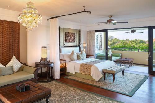 St Regis Suite, 1 Bedroom Suite, 1 King, Balcony with Complimentary Airport Transfer