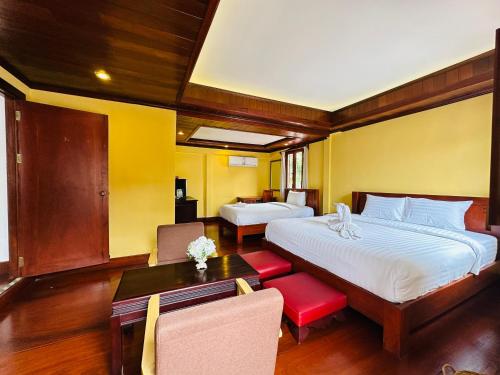 room detail thumbnail 0