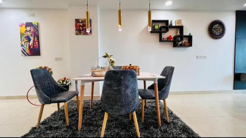 One-Bedroom Apartment room in Luxury apartment in Gold Crest Mall 1 bed