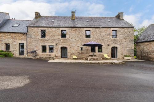 Gîte de Kerduraison - Maison avec grand jardin gîte à louer Plouzélambre