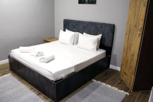 biglife hotel - image 11