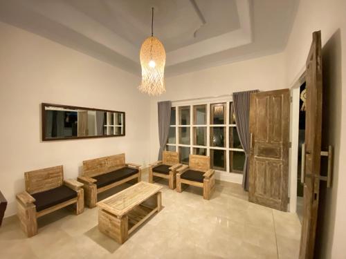 Three-Bedroom Villa image 7