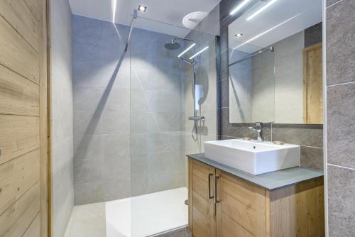 Le Green Apartment - image 10