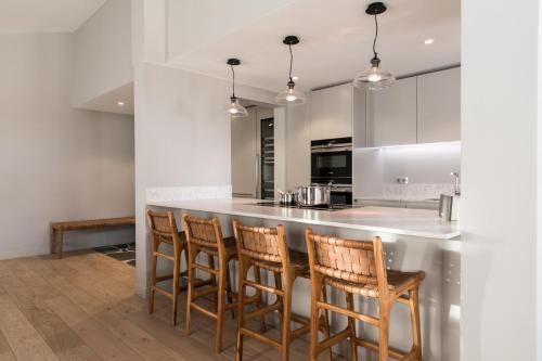 La Cordee 331 Apartment - image 10