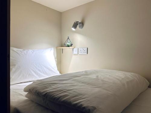 Shared room, female dormitory