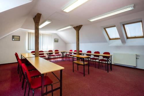 Hotel Čertousy - image 14