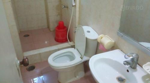 Fercem Inn And Suites — Photo 2