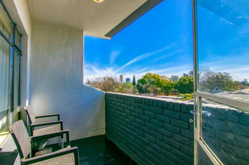 Balcony/terrace, BM Gardens Apartment Hotel in Germiston