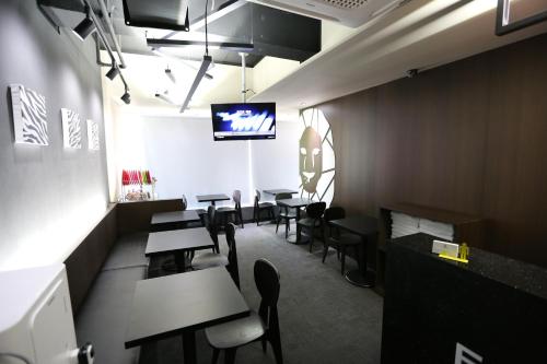 Shared lounge/TV area, Philstay Ehwa Boutique - Females Only in Mapo