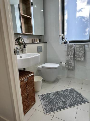 Bathroom, Private ensuite room in a beautiful nature area in Hunters Hill