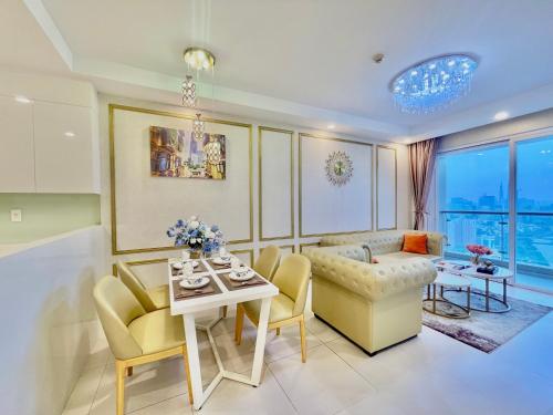 GoldView Apartment Free Pool&Gym