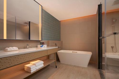 room detail thumbnail 2