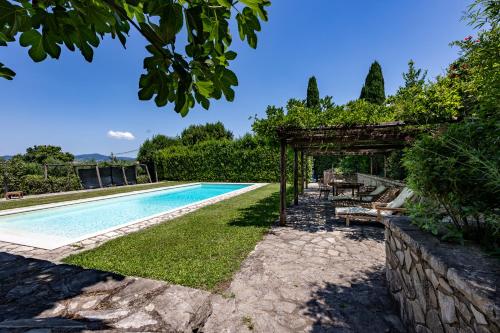  Countryside Villa With Pool - Happy Rentals, Unterkunft in Baschi