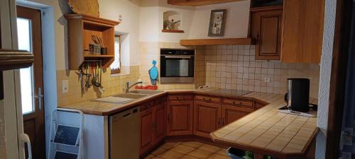 Gite l'Oustal occitan a Saint-Juery in Saint-Sernin-sur-Rance