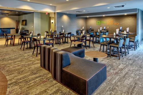 Restaurant, Courtyard by Marriott Newport News Airport in Newport News (VA)