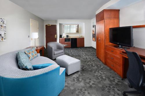 Courtyard by Marriott Danville