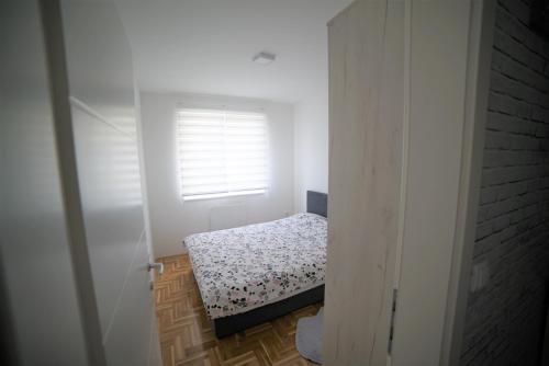 Apartman 33 Apartman 33