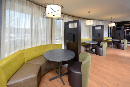 Courtyard by Marriott Danville