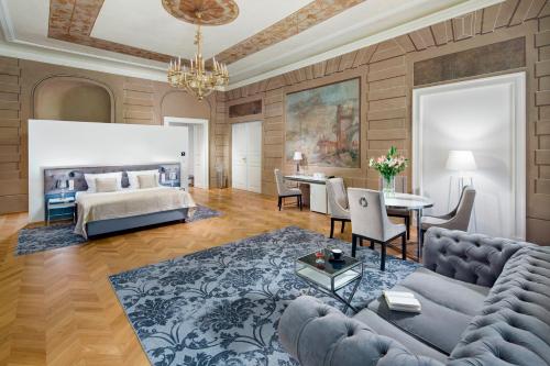 Hotel Unicus Palace - image 2