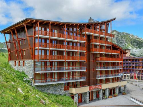 Modern apartment located in the extensive Paradiski ski area Les Arcs 2000