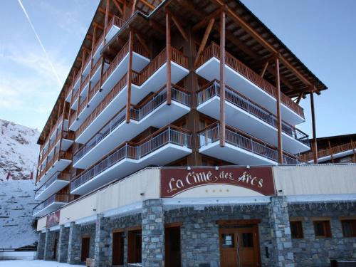 Modern apartment located in the extensive Paradiski ski area
