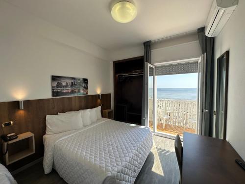 Quadruple Room with Sea View