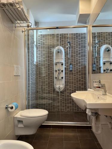 Hotel Centrale - image 12
