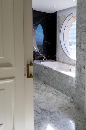 حمام, Alvear Icon Hotel in Puerto Madero