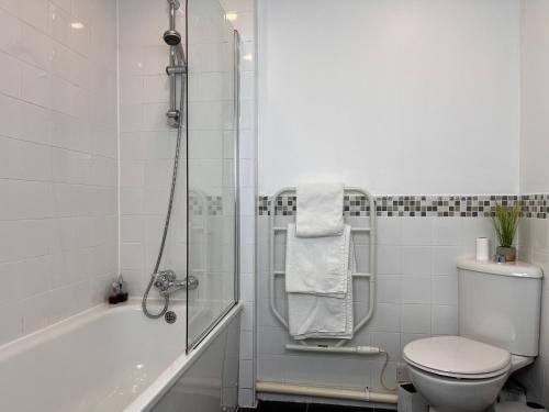 City View Spacious 2 Bed Apartment 2 Bathrooms, Манчестер (фото 5)